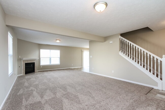 1255 Spring Ridge Cir in Brownsburg, IN - Building Photo - Building Photo