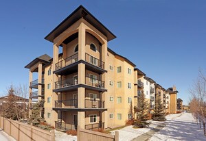14604 125th St NW in Edmonton, AB - Building Photo