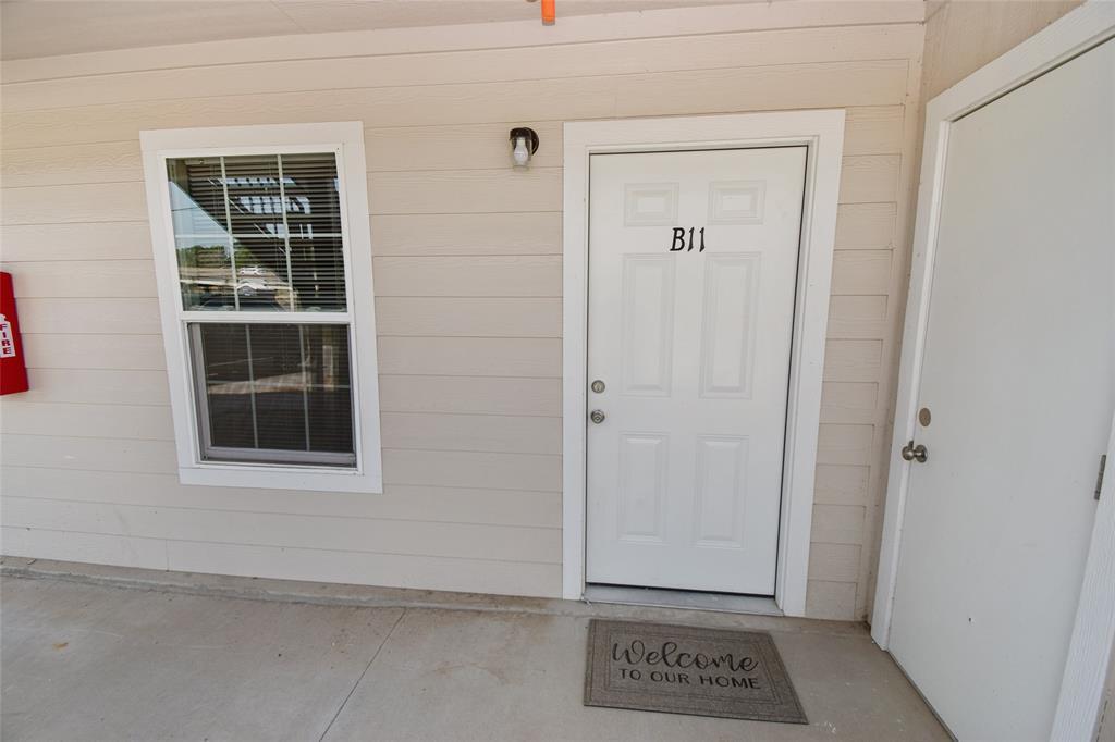 7905 Gold Star in Lumberton, TX - Building Photo