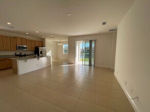 2889 Nottel Dr in St. Cloud, FL - Building Photo - Building Photo