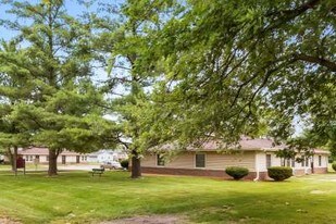 Melcher Park Apartments I in Melcher Dallas, IA - Building Photo