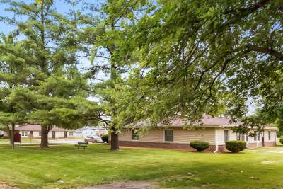 Melcher Park Apartments I in Melcher Dallas, IA - Foto de edificio