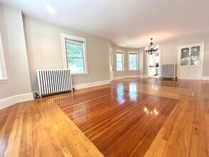 59 Ackers Ave in Brookline, MA - Building Photo - Building Photo