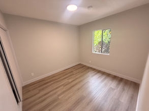 115 E Colden Ave in Los Angeles, CA - Building Photo - Building Photo