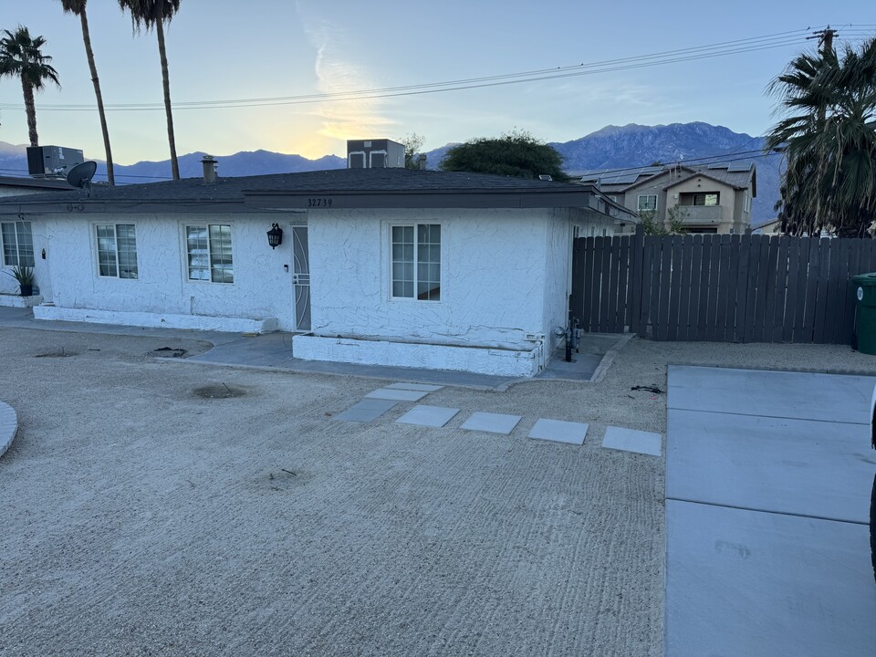 32739 Shifting Sands Trl in Cathedral City, CA - Building Photo