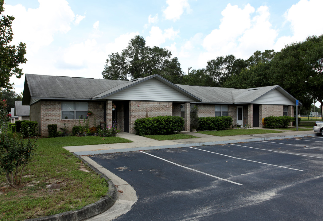 Woodside Apartments in Belleview, FL - Foto de edificio