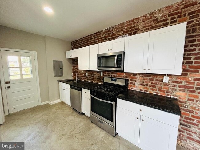 property at 326 Fountain St