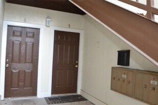 304 Dell Ct in Houston, TX - Building Photo