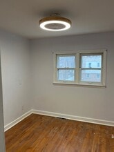 151 W Glen Ln in Riverdale, IL - Building Photo - Building Photo