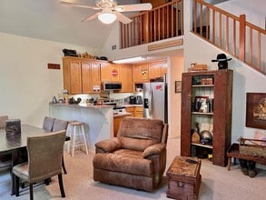 13051 Sadie D Dr in Nevada City, CA - Building Photo - Building Photo