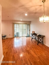 404 N Lafayette Rd in Metuchen, NJ - Building Photo - Building Photo