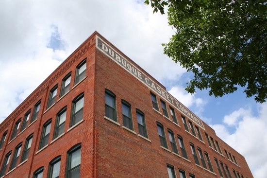 Washington Court Apartments in Dubuque, IA - Building Photo