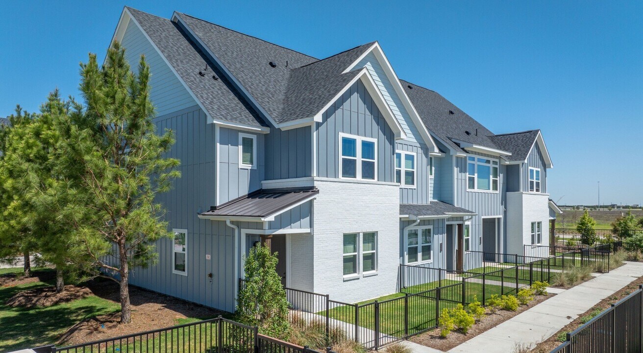 10503 Peek Rd in Cypress, TX - Foto de edificio