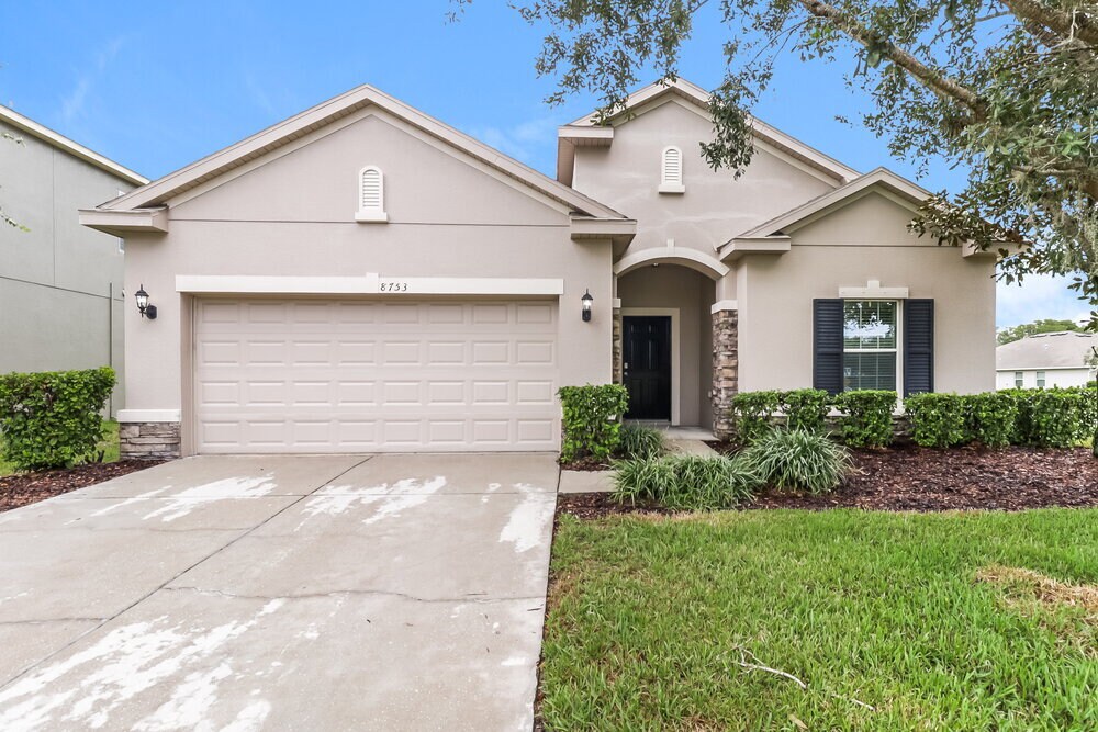 8753 Briggs Marsh Ct in New Port Richey, FL - Building Photo