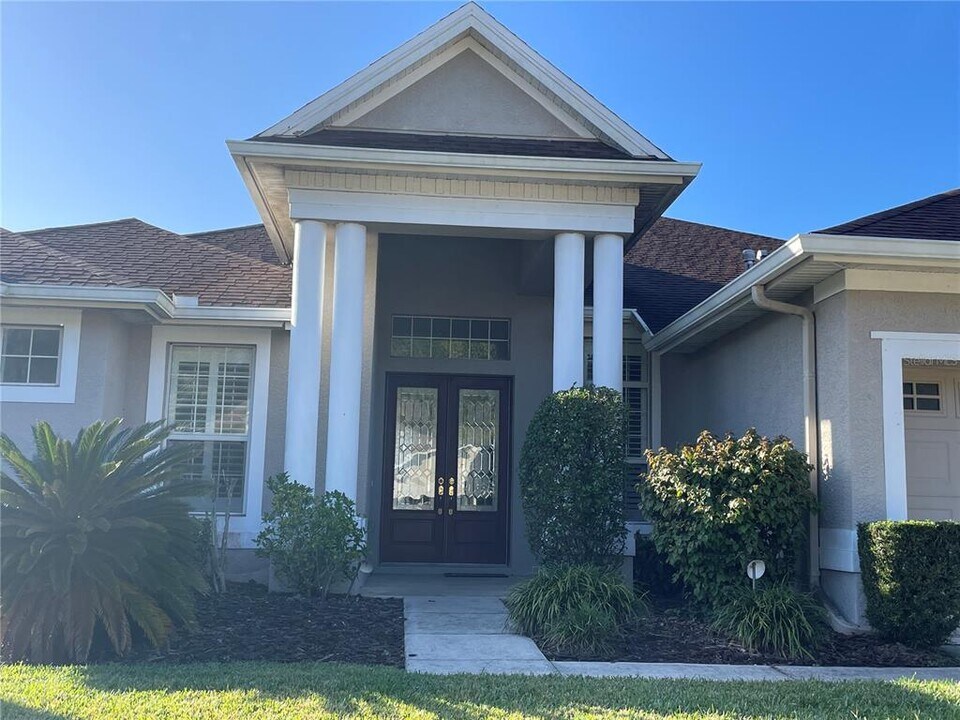 16143 Ivy Lake Dr in Odessa, FL - Building Photo