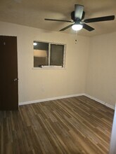 316 S Barbara St in Waco, TX - Foto de edificio - Building Photo