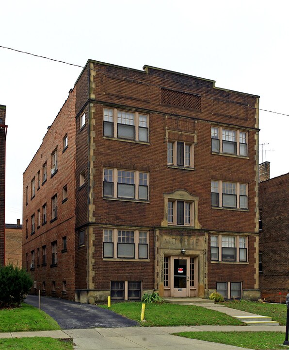 The Monroe in Cleveland, OH - Building Photo