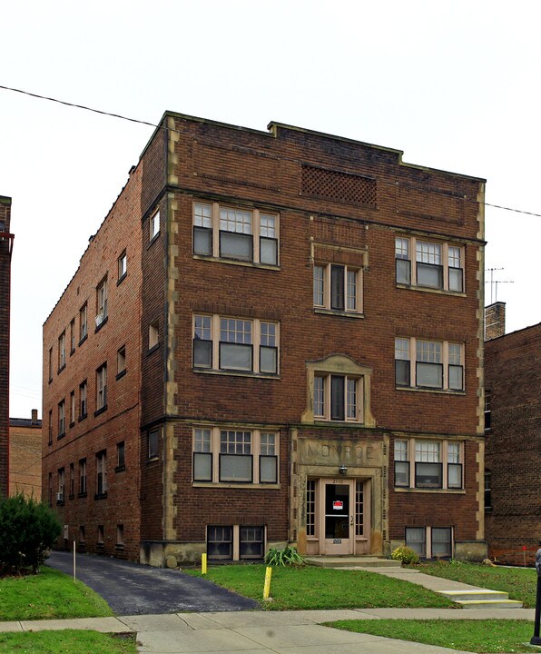 The Monroe in Cleveland, OH - Foto de edificio