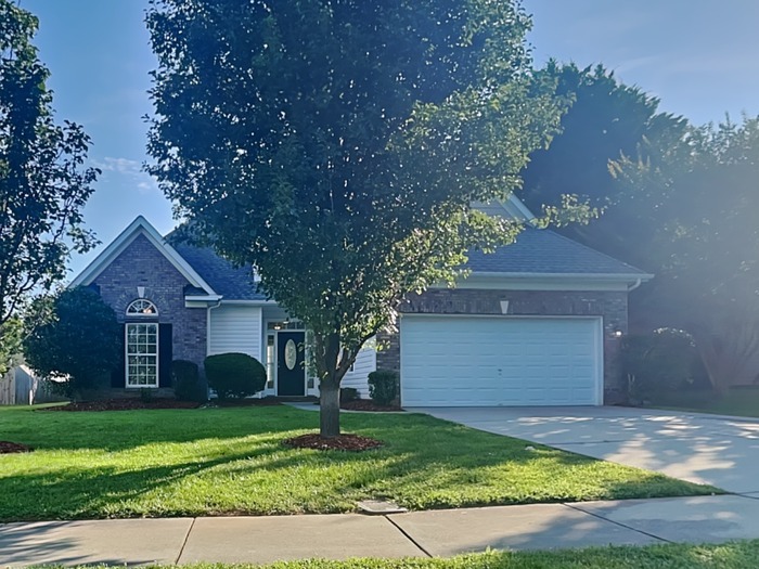 1111 Wind Chime Ct in Monroe, NC - Building Photo