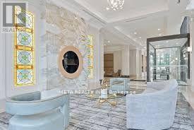 30 Elm Dr W in Mississauga, ON - Building Photo - Building Photo