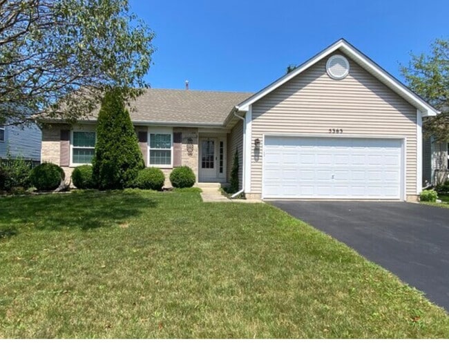 5363 Danbury Cir