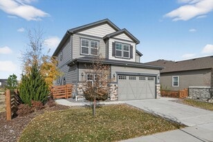 590 Pikes View Dr in Erie, CO - Building Photo