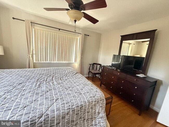 property at 4116 Ellis St