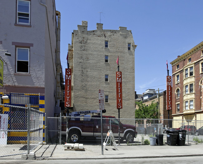 5-7 W Fifteenth St in Cincinnati, OH - Foto de edificio - Building Photo