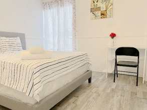 4594 Vía Torino in Las Vegas, NV - Building Photo - Building Photo