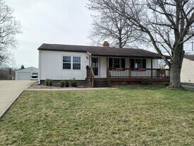 2472 Beech St in Girard, OH - Building Photo