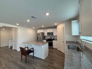 4371 W Ave J-5 in Lancaster, CA - Building Photo - Building Photo