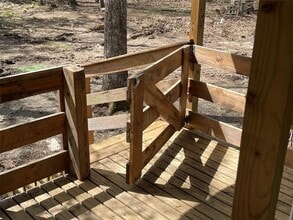 1090 Meridian in Livingston, TX - Building Photo - Building Photo