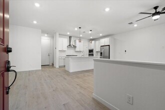 11398 Crimson Ledge Ave in Las Vegas, NV - Building Photo - Building Photo