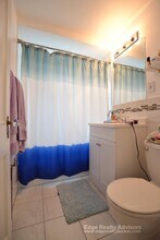 147 Jordan Rd, Unit 1 in Brookline, MA - Building Photo - Building Photo