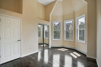 126 75th St, Unit 1 in North Bergen, NJ - Building Photo - Building Photo