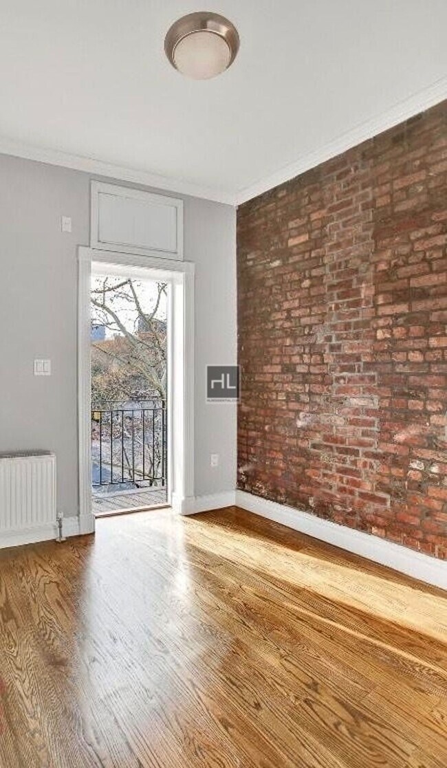 E 1ST ST. in New York, NY - Building Photo - Building Photo