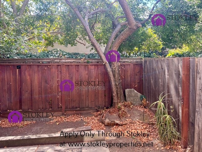 1893 Lynwood Dr in Concord, CA - Building Photo - Building Photo