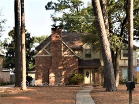 1406 Saddlecreek Dr in Houston, TX - Building Photo