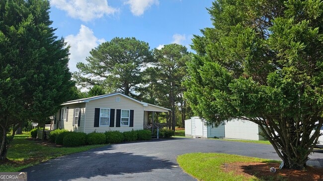 property at 447 GA-87
