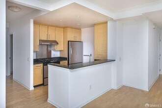 400 Beale St in San Francisco, CA - Building Photo - Building Photo
