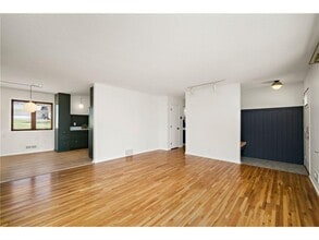 953 Redwood Dr in Apple Valley, MN - Building Photo - Building Photo