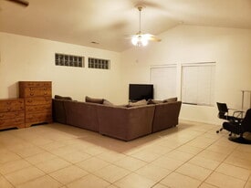 288 Diagonal St in Saint George, UT - Building Photo