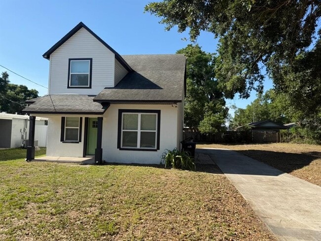 property at 1811 Baxter Ave