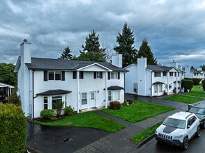 I Street Apartments in Auburn, WA - Building Photo - Building Photo