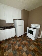 855 S Beverly St in Wichita, KS - Building Photo - Building Photo