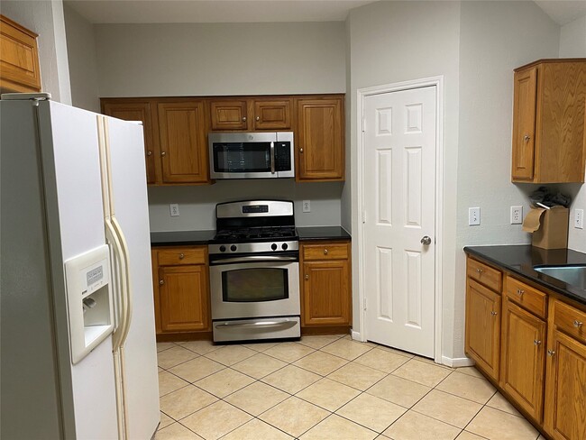property at 35 Barn Lantern Pl