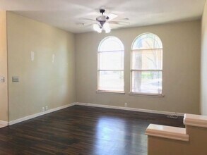 136 Leonard St in Lewisville, TX - Building Photo - Building Photo
