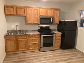 805 N Second St, Unit 2 in Hico, TX - Building Photo