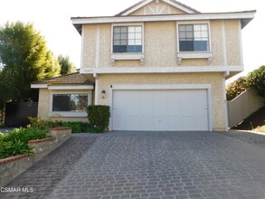 30024 Quail Run Dr in Agoura Hills, CA - Building Photo - Building Photo