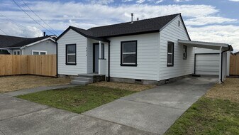 3614 Pennsylvania Ave in Eureka, CA - Building Photo